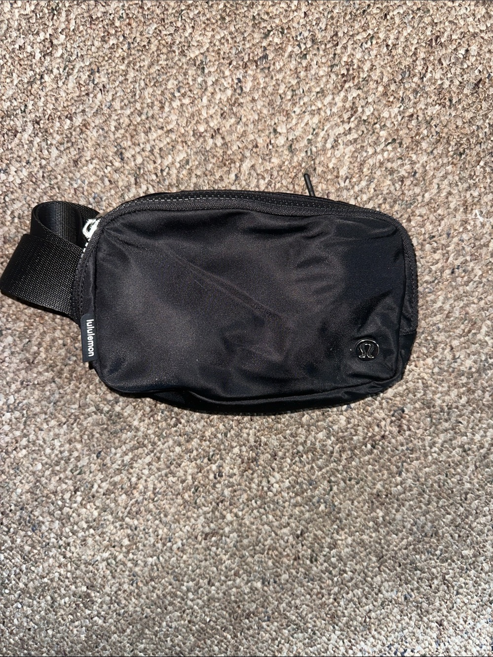 Lululemon Everywhere Belt Bag